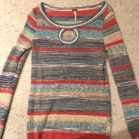 Sweater - Picture 1 of 2